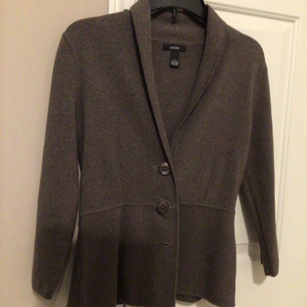 Short brown jacket